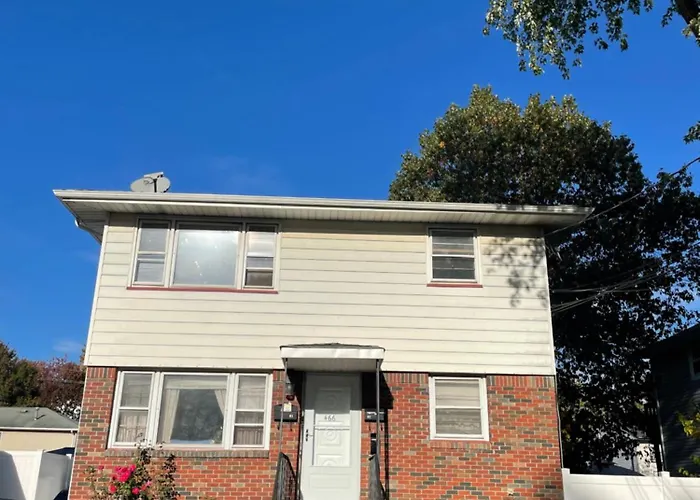 Cozy Home Near Downtown Rahway