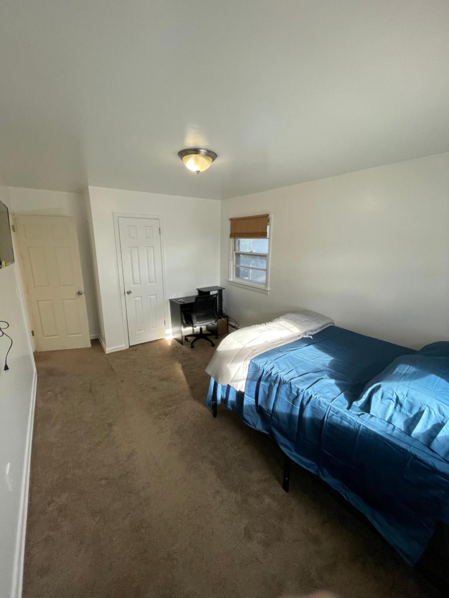 Cozy Near Downtown Homestay *